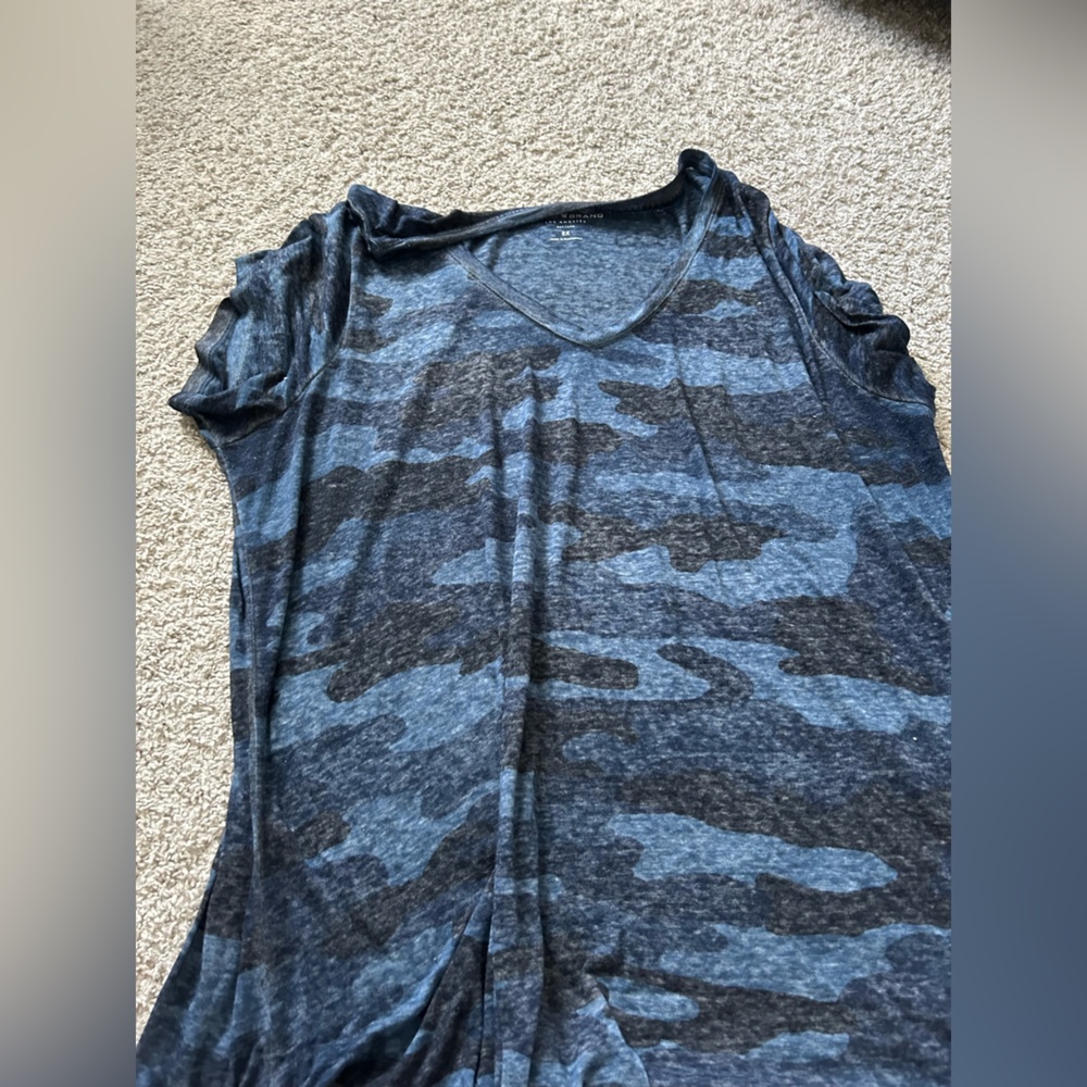 2x blue camo tee